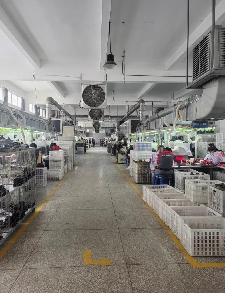 Production line feeding with component baskets